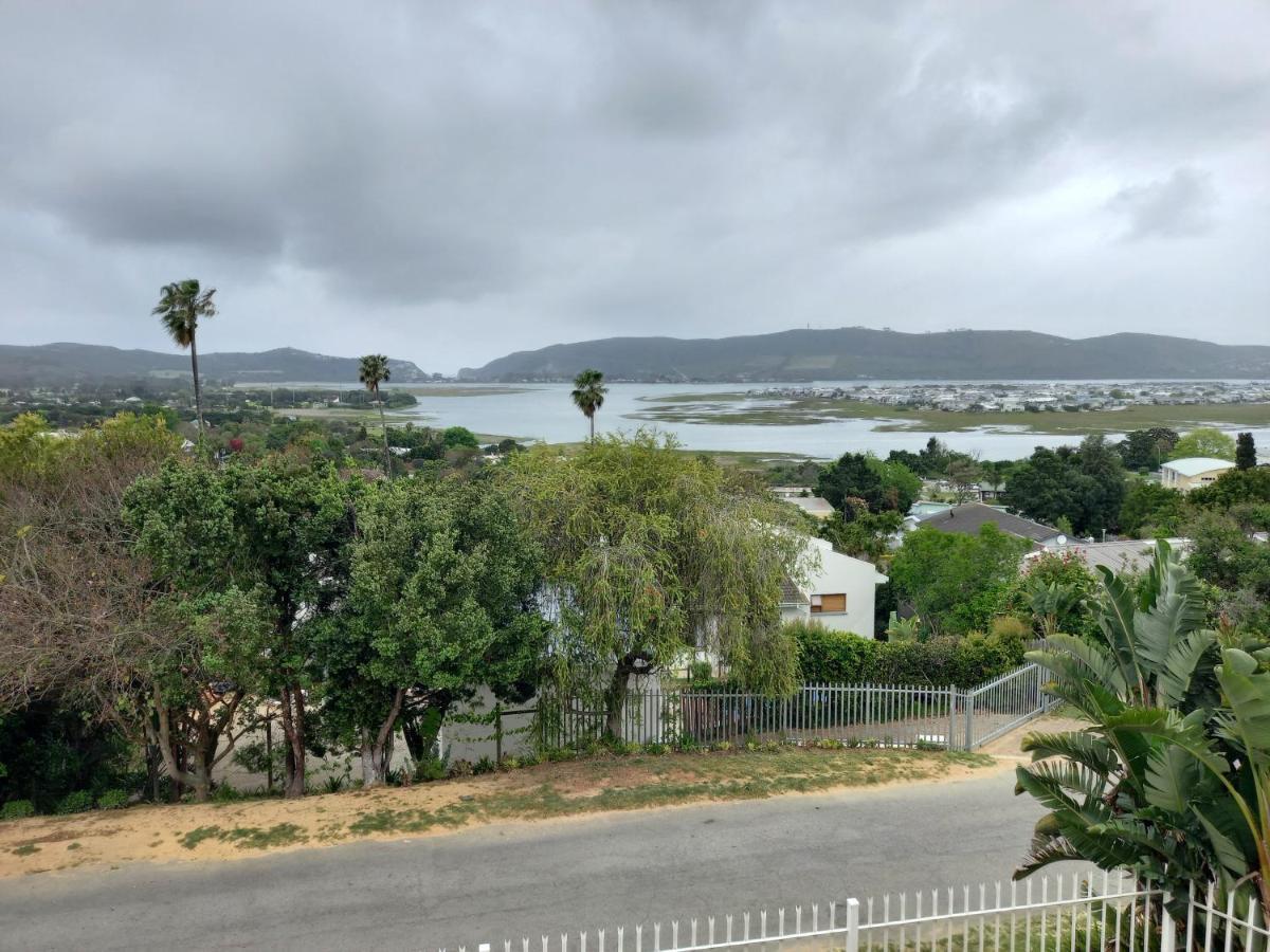 Friendz Guesthouse 克尼斯纳 外观 照片
