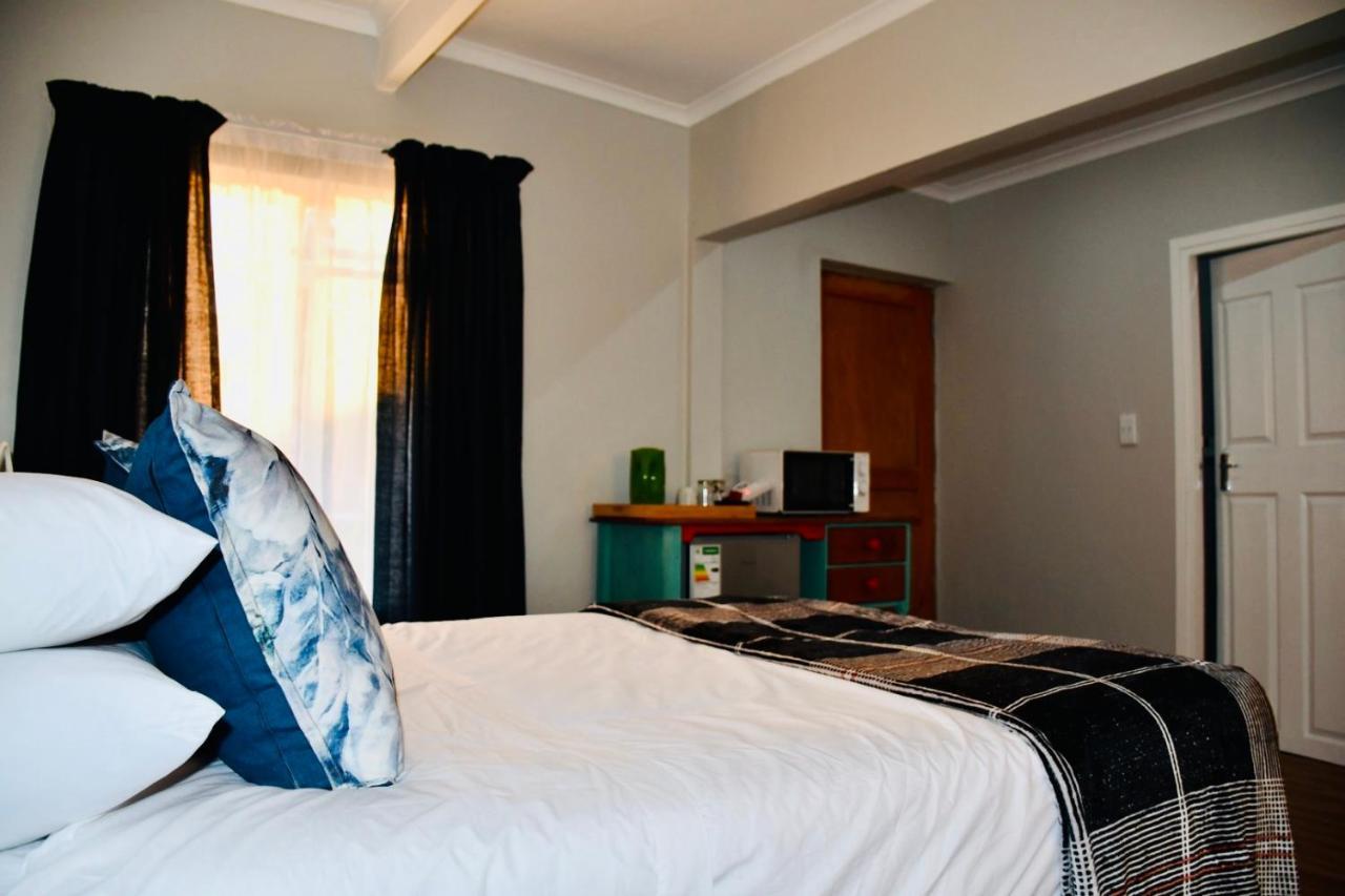 Friendz Guesthouse 克尼斯纳 外观 照片