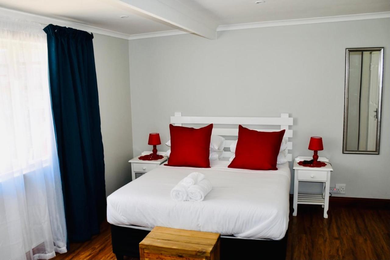 Friendz Guesthouse 克尼斯纳 外观 照片