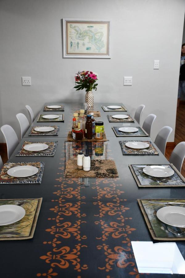 Friendz Guesthouse 克尼斯纳 外观 照片