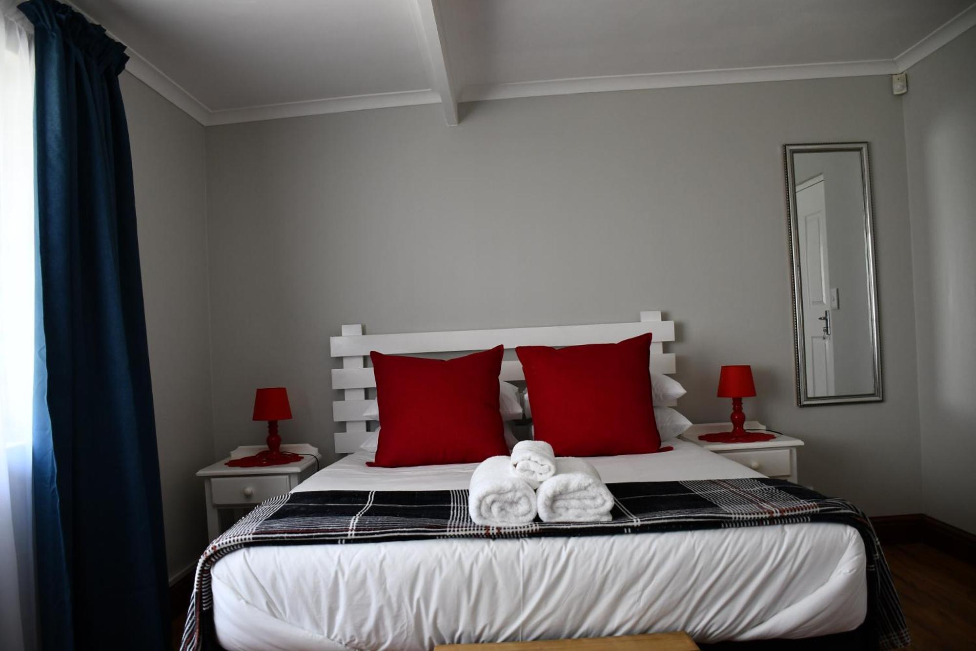Friendz Guesthouse 克尼斯纳 客房 照片
