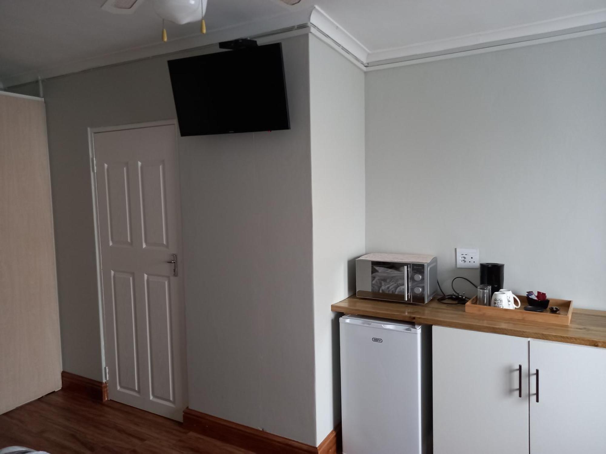 Friendz Guesthouse 克尼斯纳 客房 照片